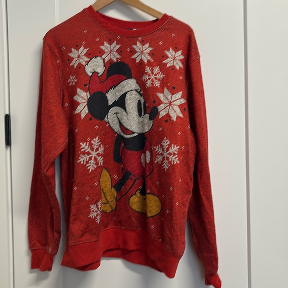 GUC Disney Mickey Christmas Sweatshirt, L